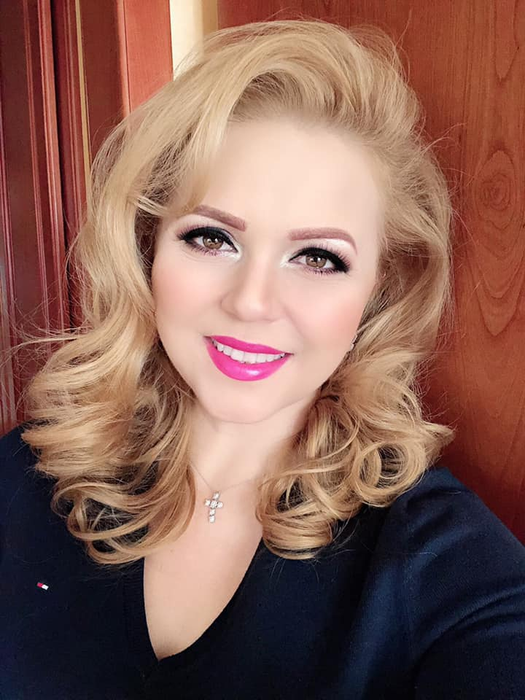 Cornelia și Lupu Rednic, despre viața în sărăcie la mașină de 80.000 €! NU îi recunoști la propria lor nuntă de acum 27 de ani