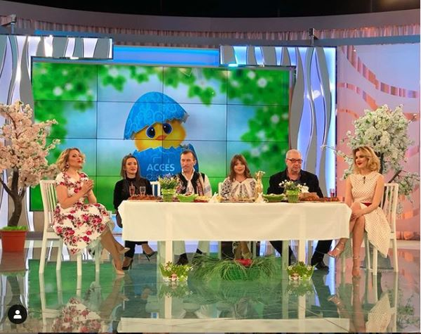 Vulpiţa de la Acces Direct a primit premiul la care nu se aştepta niciodată! Internetul a luat-o razna: “Felicitări”