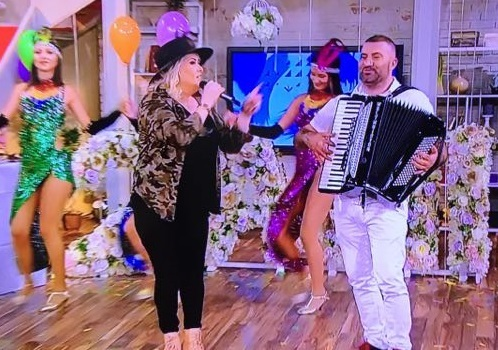 Viorica de la Clejani a pierdut din nou lupta cu kilogramele! Cum a apărut artista la TV