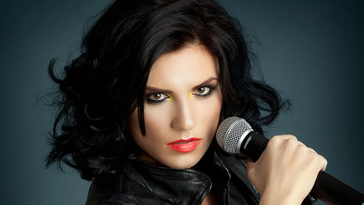 O cunoscuta cantareata de la noi vrea sa-si urce fiul pe skiuri la... nici un an si jumatate!