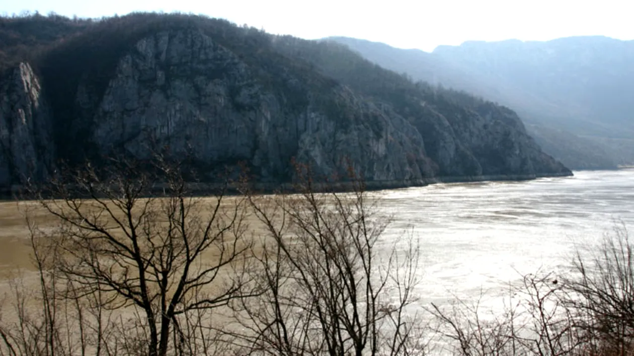 Cod portocaliu de inundații pe Dunăre și în Delta Dunării