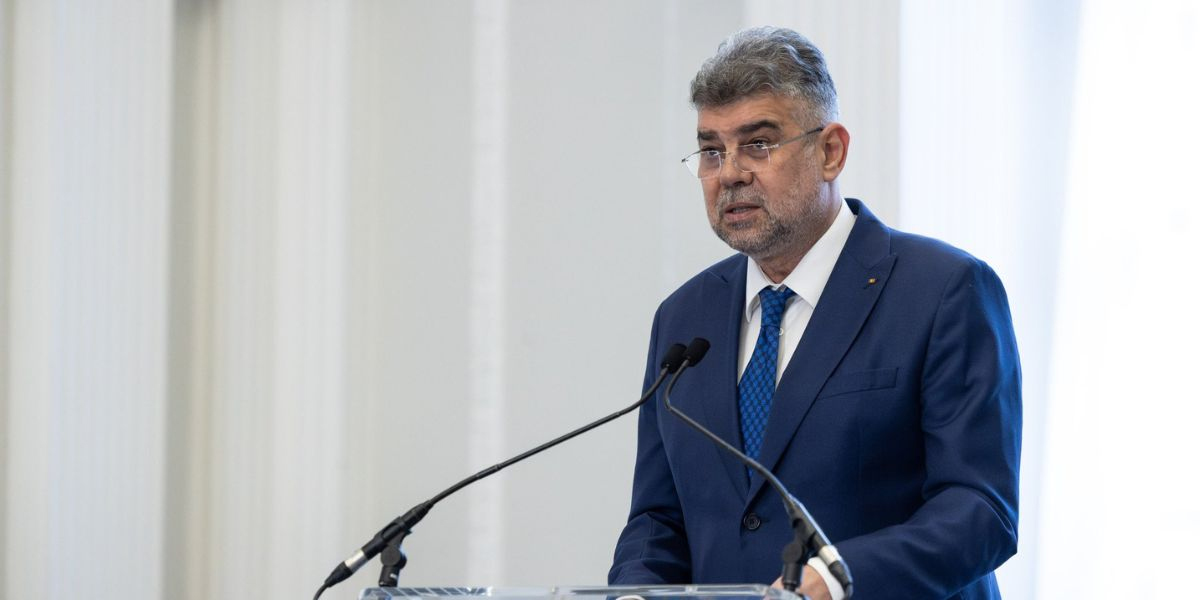 Marcel Ciolacu, filtru cu mâncare tradițională, pe TikTok. „Papanași, cea mai mare BOMBĂ calorică”. Ce fel de mici preferă premierul