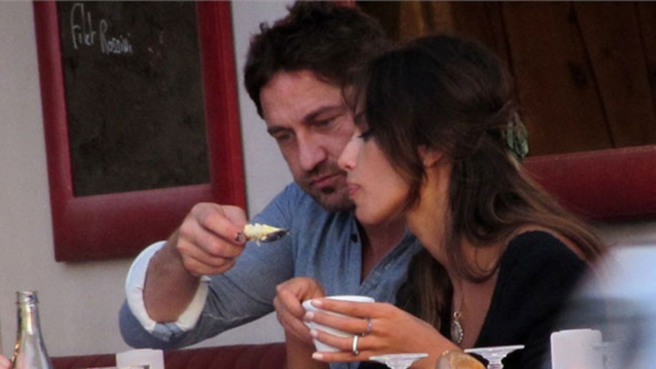 Ce a fost si ce-a ajuns! Gerard Butler nu vrea să mai audă de alte femei de când s-a impăcat cu Ghenea: "Nu mai sunt cum eram"