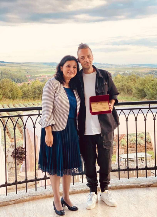 Tudor Ionescu a devenit cetățean de onoare al orașului Aiud! Solistul de la Fly Project, emoționat de distincția primită. „Nu m-am gândit niciodată”