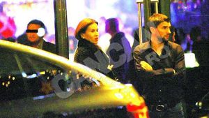 Mihalcea si Vlad Munteanu au petrecut in club. Si-au dansat sotiile pana in zori