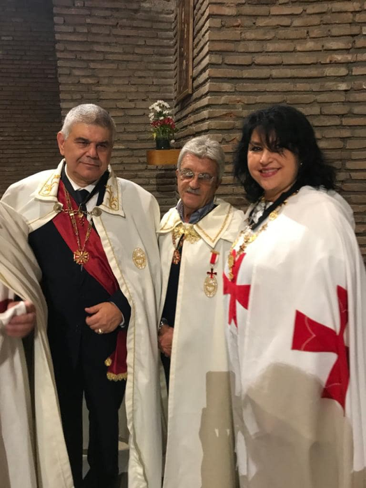 Mama Dianei Șoșoacă (dreapta) a intrat în masonerie