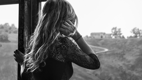 Motivul ireal pentru care o femeie a fost părăsită de soț peste noapte. Ce a descoperit la scurt timp