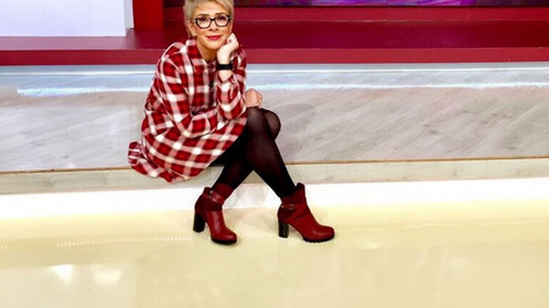 Teo Trandafir stă cu chirie! Cum arată noua casă a prezentatoarei tv