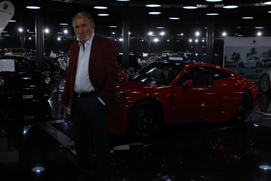 Simona Halep i-a dat mașina lui Ion Țiriac! Unde poate fi admirat Porsche-ul tenismenei