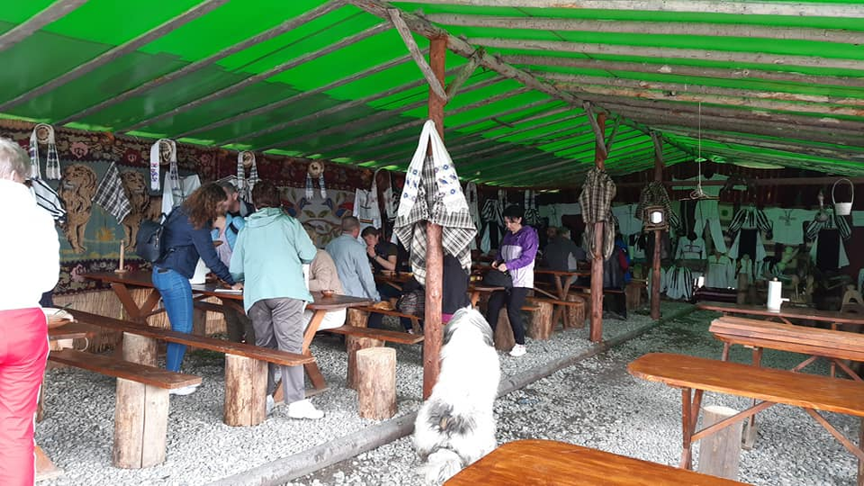 Stâna Ștefanu de pe Transalpina este un loc de popas căutat de turiști