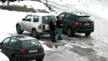 Un clujean, filmat cum si-a inscenat furtul din masina de lux