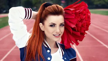 Elena Gheorghe, goală în aşternuturi. FOTO de senzaţie cu artista