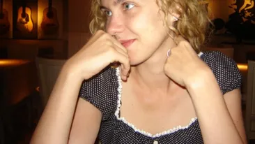 Prinţesa de la Abracadabra a fost înmormântată! Vezi imagini zguduitoare cu apropiaţii care au venit să-şi ia adio!