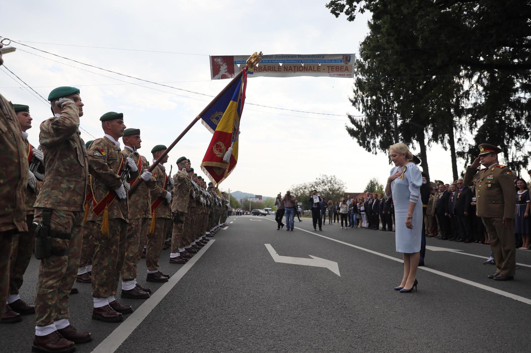 Premierul Viorica Dăncilă participă la sărbătorile naționale de la Țebea