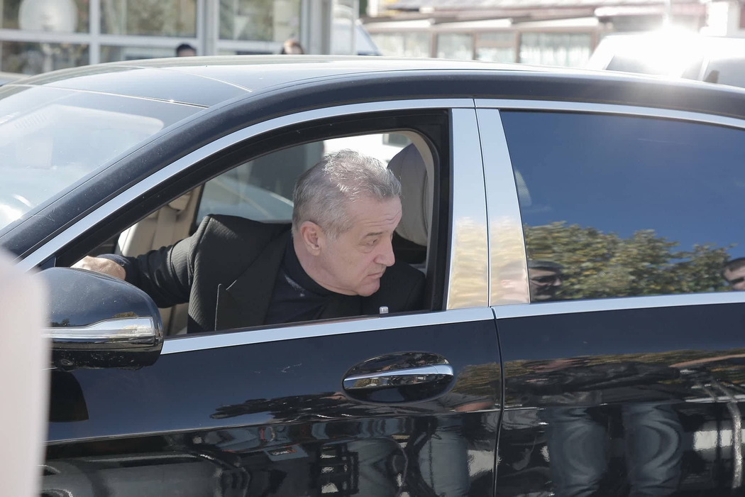Ce a făcut Becali, cu puţin timp înaintea nunţii lui Mutu!
