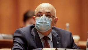 Raed Arafat, anunț pentru toți românii. Ce recomandări are șeful DSU, pentru cei care vor să-și cumpere concedii în străinătate