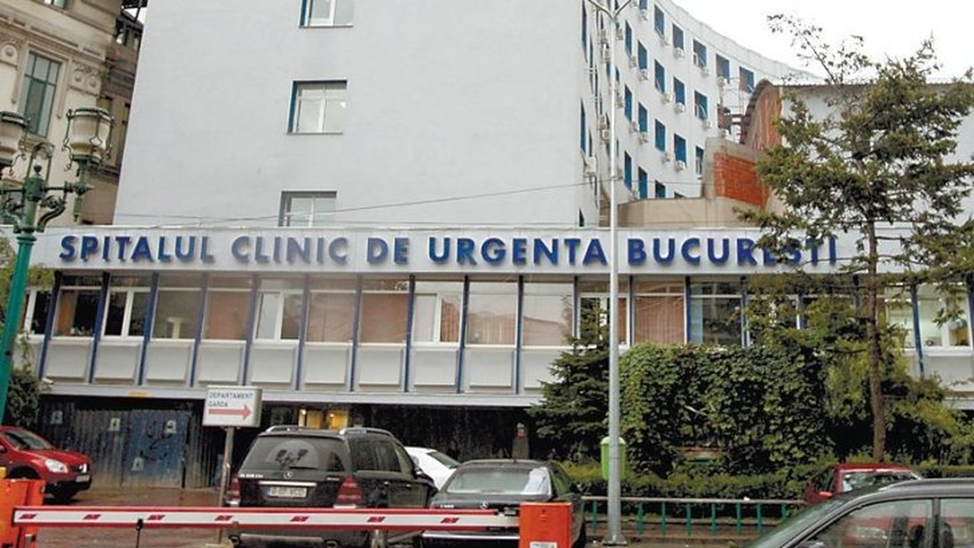 Angajații de la Spitalul Floreasca povestesc cum a ars pacienta în sala de operații