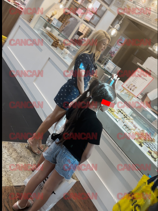 Andreea Bălan și-a dus fetițele la gelaterie