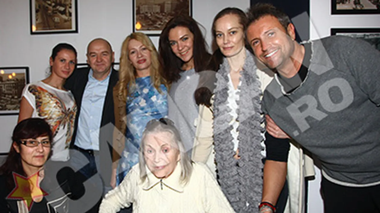 Zinei Dumitrescu i se pregăteşte o surpriză în fiecare lună! Cătălin Botezatu a fost cel care a luat iniţiativa!