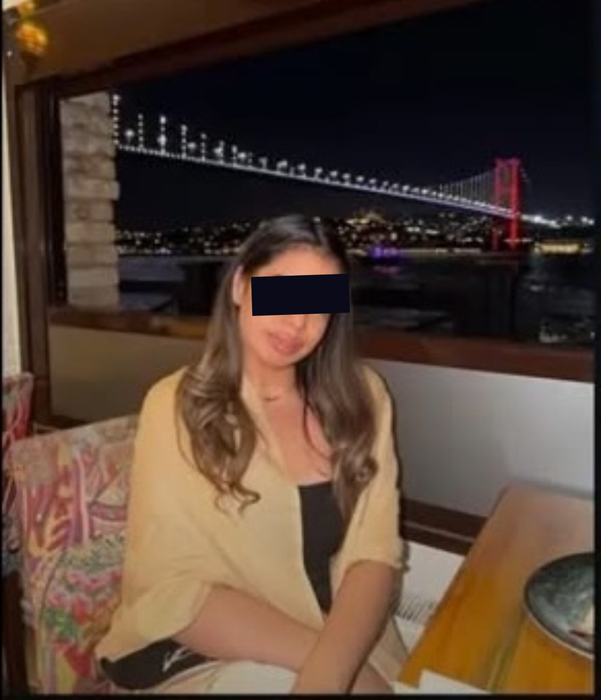Ea este celebra ”Gândac”, prietena Claudiei cu care a ”tradus-o” Ionuț Mocăniță. Joc bizar al sorții