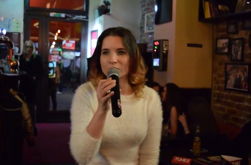 Cum se pregătește croitoreasa de la “Românii au talent” pentru semifinala sezonului 9! Ana Maria Pantaze a ținut să se afle chiar de la ea