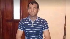 Sfârșit tragic pentru un bărbat din Brăila! A crezut că bea țuică, dar era de fapt otravă