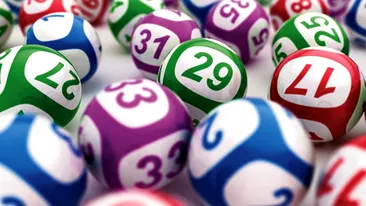 O batrana in varsta de 84 de ani a castigat 590 de milioane de dolari la loteria americana