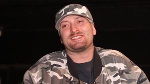 Si rockerii stiu hip-hop! Bittman s-a dezlantuit in club pe piesele lui Cheloo!