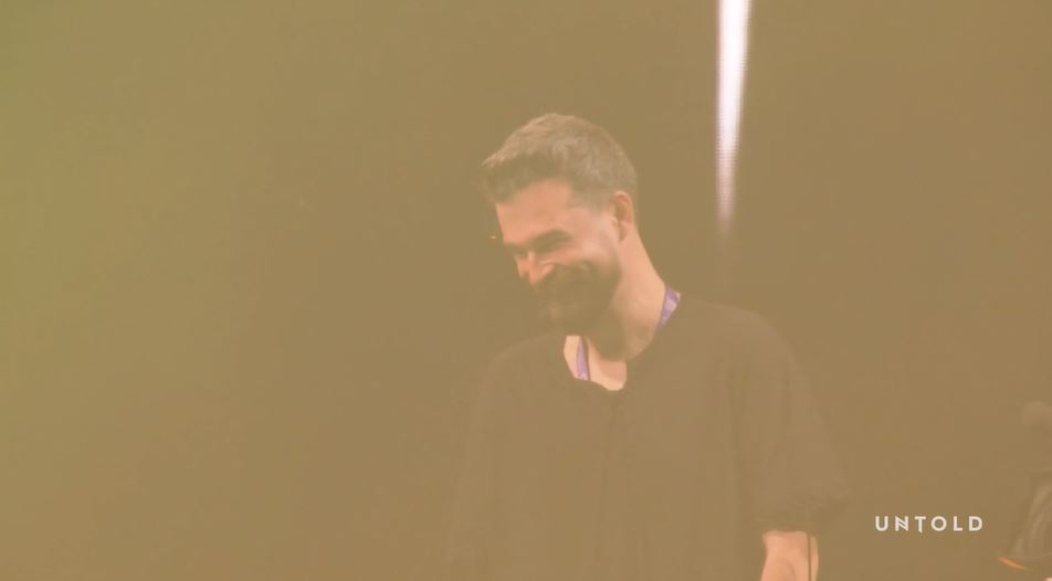 Cum e să-ți cânte La Mulți Ani un stadion plin cu 70.000 de oameni? Știe asta fondatorul festivalului UNTOLD, Bogdan Buta