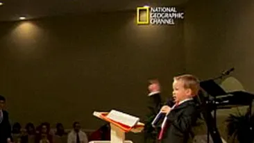 Milioane de oameni i-au ascultat cuvintele pline de duh! Un baietel american, predicator la patru ani