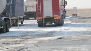 Caz incredibil la ISU Sibiu! Masina de pompieri de 200.000 de euro sta de un an pe bara pentru ca nu e platita asigurarea!