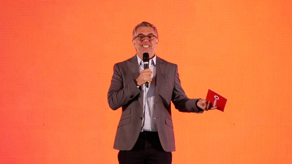 Vodafone lansează GEN10 și caută următoarea generație de campioni a României alături de Nadia Comăneci și Ciprian Marica