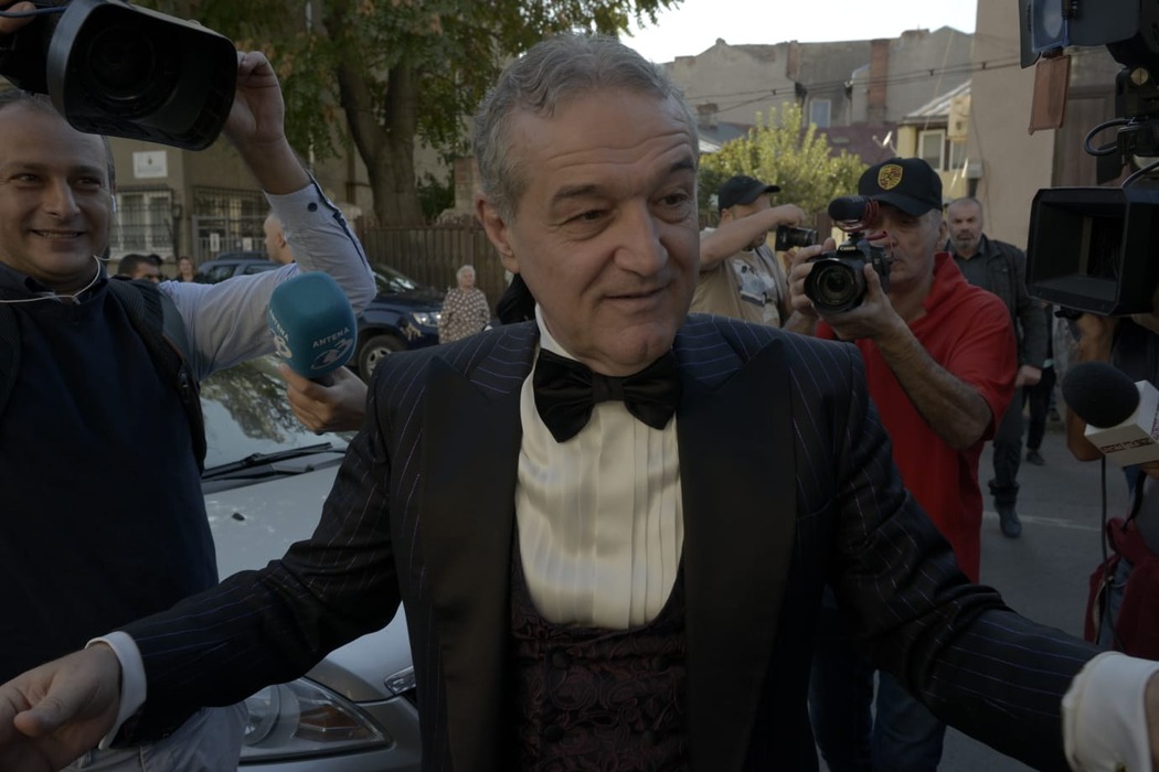 Imagini super-exclusive de la nunta care îl costă 500.000 euro pe Gigi Becali!