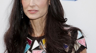 Vezi ce decizie socanta a luat Demi Moore, dupa ce a fost respinsa de propriile ei fiice!