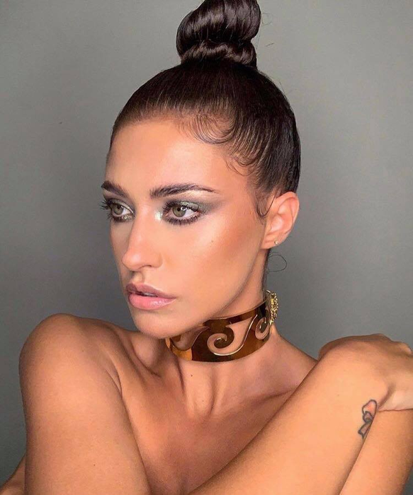 Ce studii are, de fapt, Antonia! Alex Velea este olimpic pe lângă ea