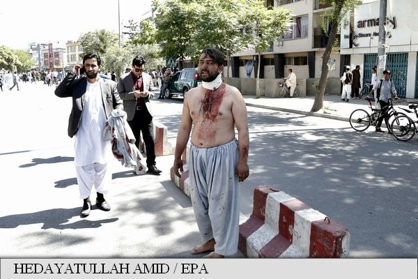 Explozia unui vehicul capcană la Kabul: Cel puţin 40 de morţi sau răniţi!