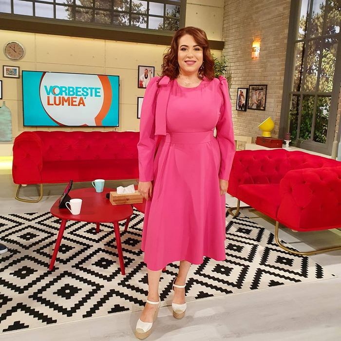 Oana Roman a rupt internetul în două cu o poză: ”Să mor dacă am văzut că…”