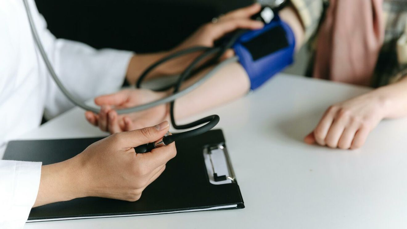 Boala 'săracilor' face din nou victime în Europa. Ce simptome are și de ce e musai să te duci la medic