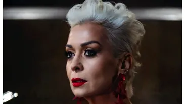 Monica Anghel și-a îngrijorat fanii după ce a publicat o imagine de pe patul de spital. Ce s-a întâmplat cu vedeta