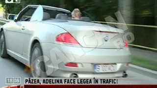 VIDEO Adelina Pestritu se rupe in figuri cu decapotabila iubitului: "E masina mea, am castigat-o la loto"