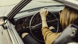 Vânzare auto 2022. Actul obligatoriu fără de care nu ai voie să îţi vinzi maşina