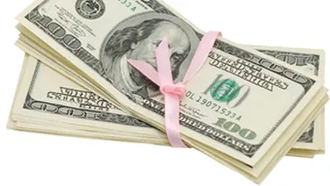 Barbatul care si-a vandut copilul pentru 25 de dolari a fost batut in inchisoare!