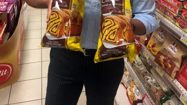 Câți lei costă un cozonac azi, pe 23 aprilie 2022, în Carrefour, Lidl și Mega Image