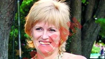 Din cauza crizei financiare, Monica Tatoiu da meditatii pe Facebook