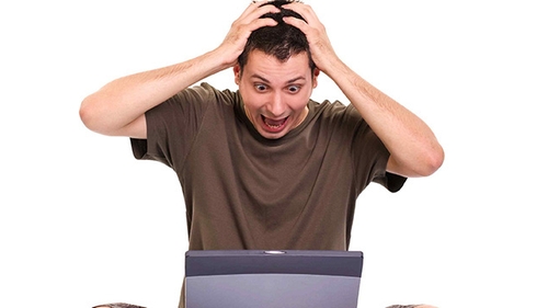 Un tanar se afla in inchisoare din cauza unui mesaj postat pe Facebook! Ce a scris adolescentul
