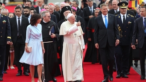 Președintele Klaus Iohannis, către Papa Francisc: "Este o mare plăcere să vă avem pe pământ românesc!"