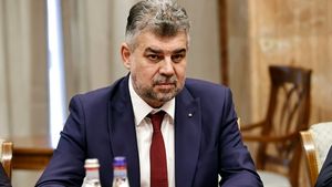 Buget record pentru Educație, anunță Ciolacu. Abandonul școlar prins în PNRR. Când vor primi dascălii salariile promise