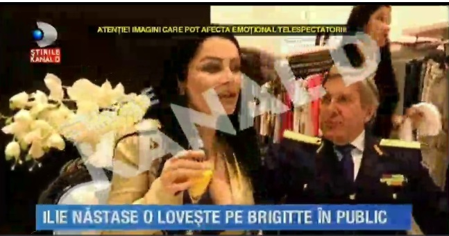 Nastase i-a dat o palmă lui Brigitte şi a tras-o de păr la un eveniment! Avem imaginile
