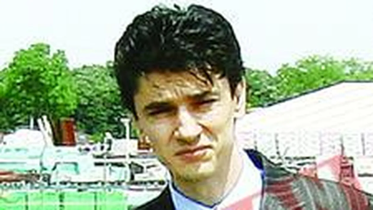 Lazarus si-a cumparat masina de 3 miliarde de lei