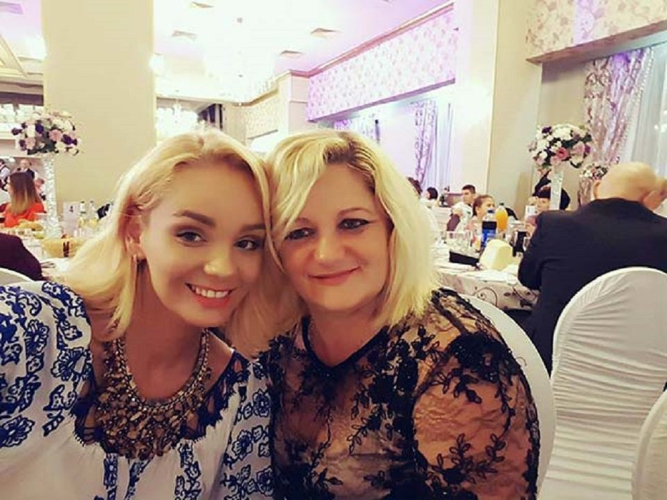 Maria Constantin, clipe de coşmar! Mama ei a ajuns de urgenţă la spital: „Există posibilitatea să nu poată fi stabilizată”